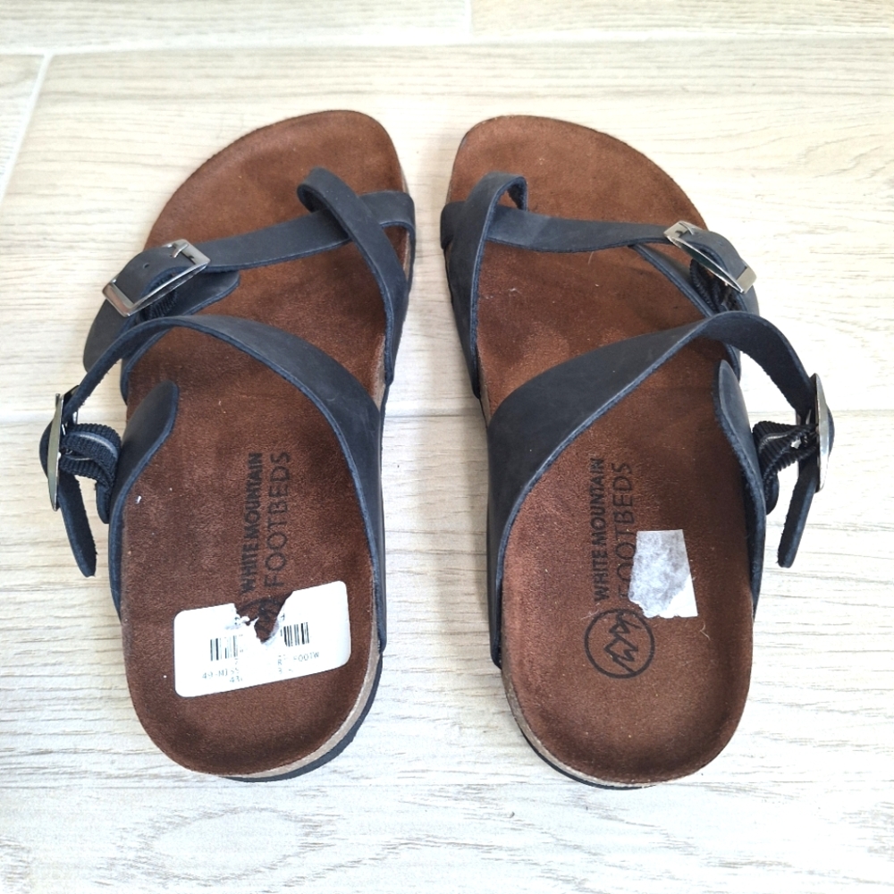 White Mountain Gracie black leather sandals with toe loop, adjustable buckle- 7 - Picture 8 of 10